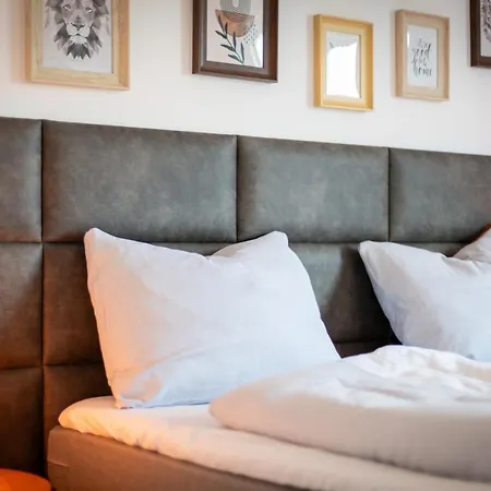 Διαμέρισμα Lofts - Komfortable Fuer 4 Mit Balkon Nahe Vw-werk Κάσελ