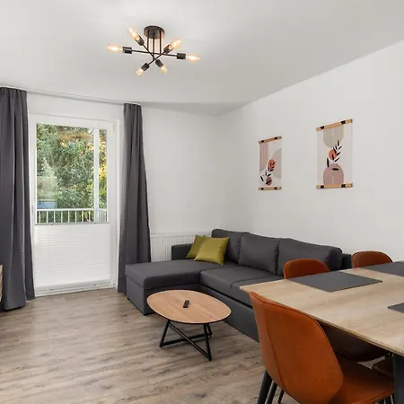 Lofts - Komfortable Fuer 4 Mit Balkon Nahe Vw-werk