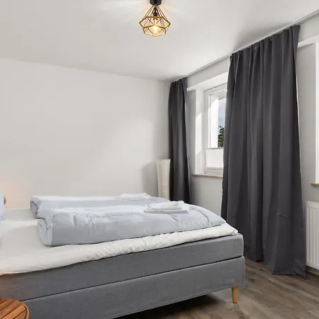 Appartement Lofts - Komfortable Fuer 4 Mit Balkon Nahe Vw-werk