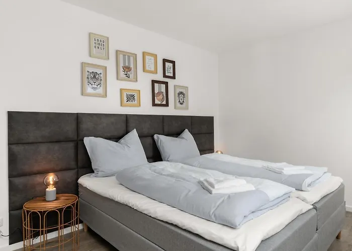 Lofts - Komfortable Fuer 4 Mit Balkon Nahe Vw-werk アパート カッセル